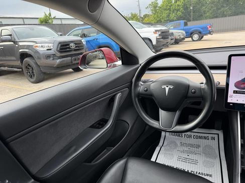 Used 2018 Tesla Model 3 Long Range RWD image 19