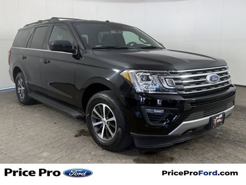 Used 2018 Ford Expedition XLT AWD/4WD image 1