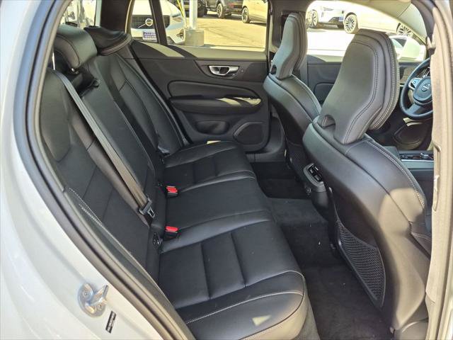 Certified 2025 Volvo V60 B5 Cross Country Ultra AWD/4WD image 25