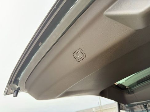 New 2026 Chevrolet Suburban RST AWD/4WD image 30