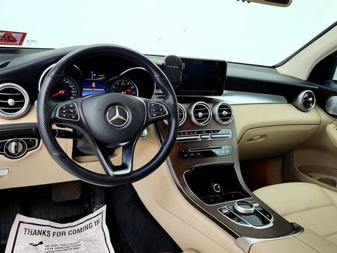 Used 2019 Mercedes-Benz GLC 350e GLC 350e 4MATIC SUV w/ Panoram image 28