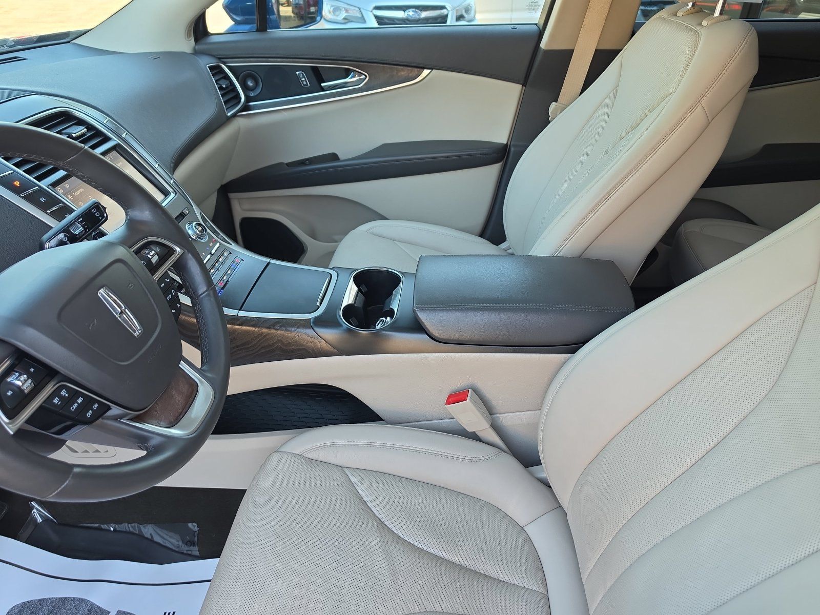 Used 2020 Lincoln Nautilus Reserve w/ Cargo Utility Package AWD/4WD image 10