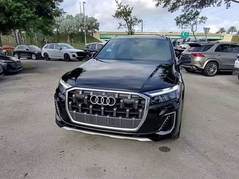 Certified 2025 Audi Q7 3.0T Premium Plus w/ Premium Plus Package image 3