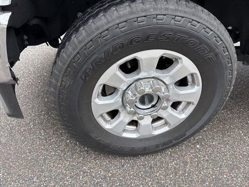 Used 2024 Ford F350 XLT AWD/4WD image 17