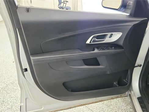 Used 2013 Chevrolet Equinox LS FWD image 22