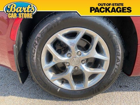 Used 2018 Chrysler Pacifica Limited w/ Advanced Safetytec Group FWD image 7