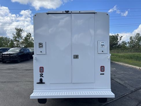 New 2025 Chevrolet Express 3500 w/ Power Convenience Package image 6