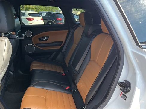 Used 2019 Land Rover Range Rover Evoque HSE Dynamic AWD/4WD image 9
