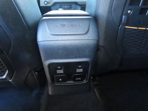 Certified 2023 Ford Bronco Badlands image 22