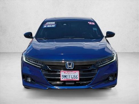 Used 2022 Honda Accord Sport image 2