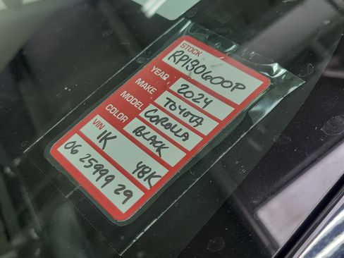 Used 2024 Toyota Corolla LE FWD image 30