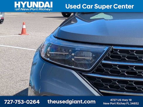 Used 2023 Ford Explorer XLT image 9