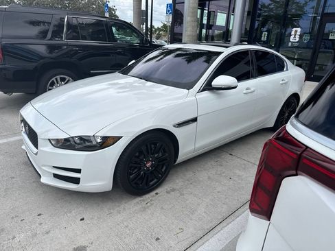 Used 2019 Jaguar XE RWD image 1