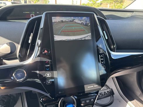 Used 2022 Toyota Prius Prime Limited image 8
