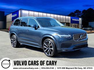 Used 2022 Volvo XC90 T6 Momentum w/ Advanced Package image 1