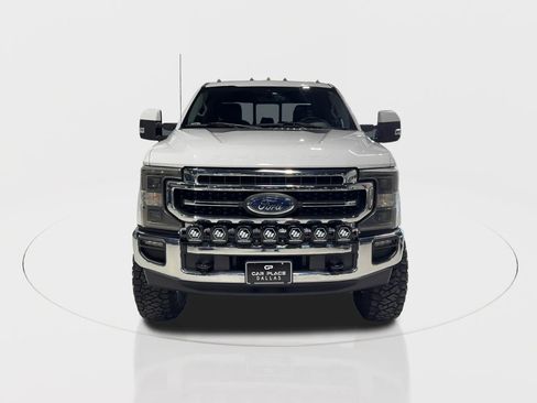 Used 2020 Ford F250 Lariat w/ Lariat Value Package image 3