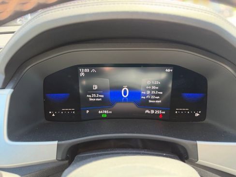 Used 2022 Volkswagen Atlas Cross Sport SE AWD/4WD image 16