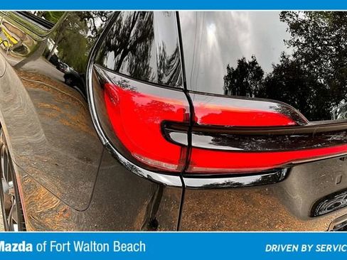 Used 2025 Chrysler Pacifica Limited FWD image 20