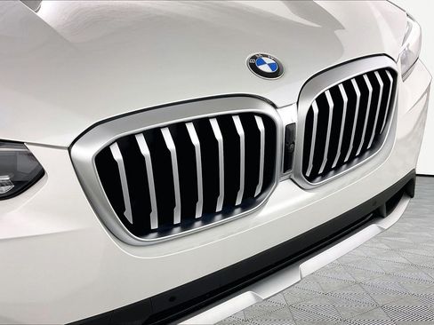 Used 2023 BMW X3 xDrive30i w/ Premium Package AWD/4WD image 28