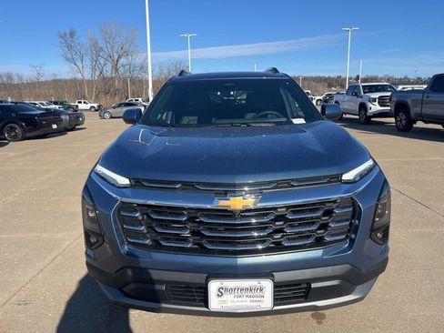 New 2026 Chevrolet Equinox LT w/ Convenience Package II image 8