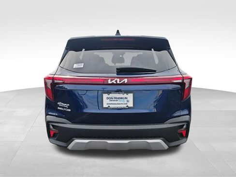 Used 2026 Kia Seltos LX FWD image 4