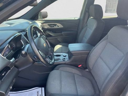 Used 2023 Chevrolet Traverse LT AWD/4WD image 9