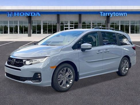 New 2026 Honda Odyssey Touring image 1