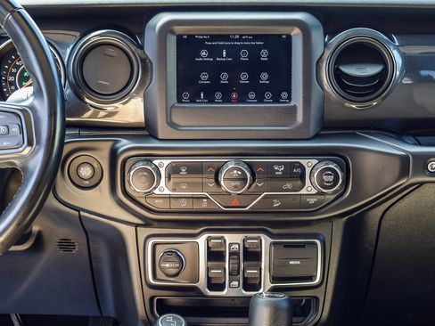 Used 2020 Jeep Wrangler Unlimited Sport image 7