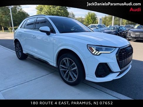 Used 2025 Audi Q3 2.0T Premium AWD/4WD image 3