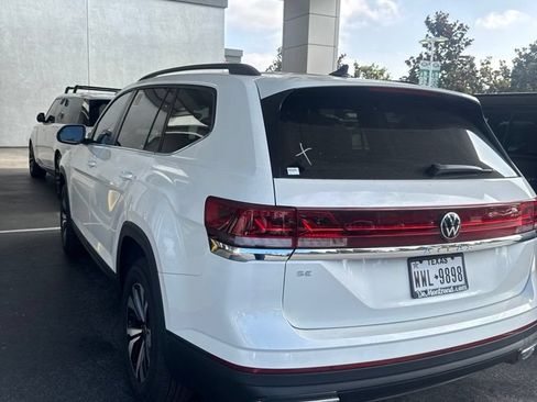 Used 2026 Volkswagen Atlas SE FWD image 5