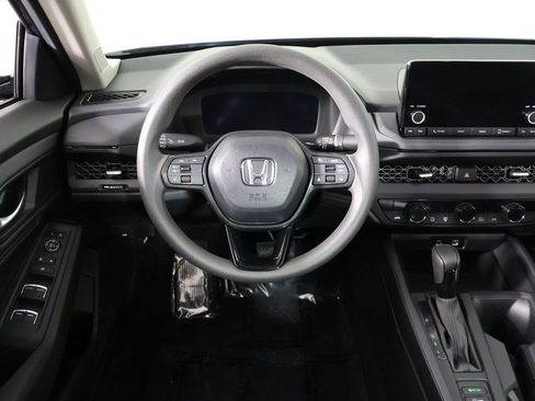 Certified 2025 Honda Accord SE image 35