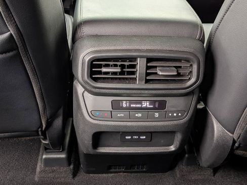 Used 2025 Honda Pilot EX-L image 19