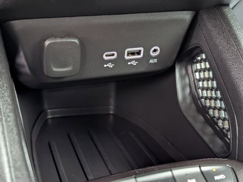 Used 2023 Chevrolet TrailBlazer ACTIV image 21