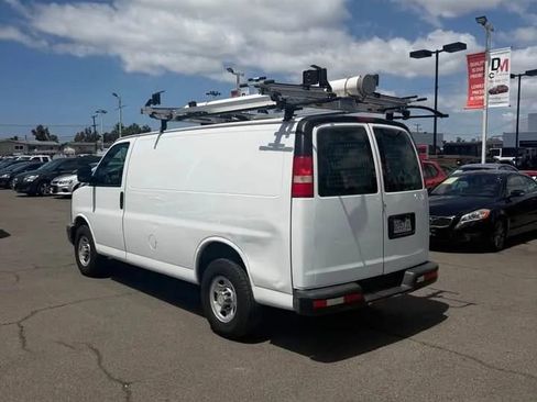 Used 2012 Chevrolet Express 2500 RWD image 5