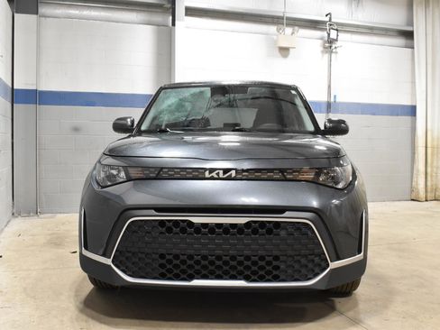 Used 2023 Kia Soul LX w/ LX Technology Package image 30