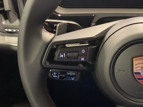 New 2026 Porsche Cayenne Coupe image 17