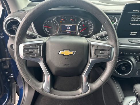 Used 2023 Chevrolet Blazer LT image 23