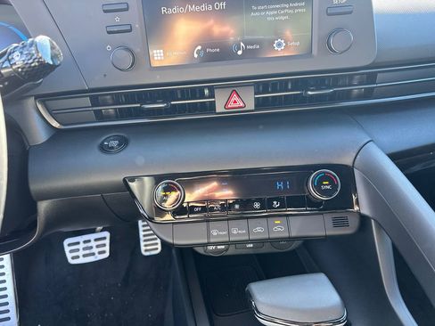 New 2025 Hyundai Elantra Sport image 30