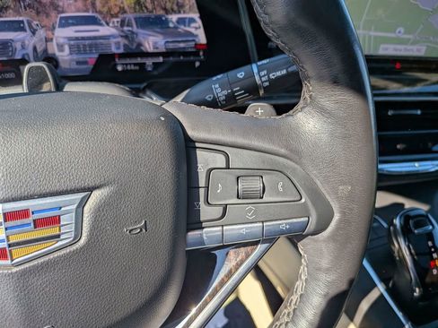 Certified 2023 Cadillac Escalade Premium Luxury w/ Performance Package image 16