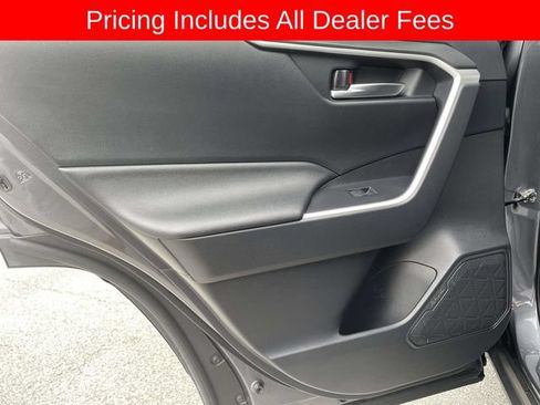 Used 2023 Toyota RAV4 SE AWD/4WD image 15