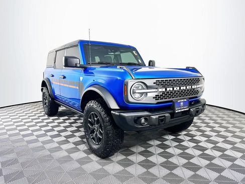 Used 2025 Ford Bronco Badlands image 6