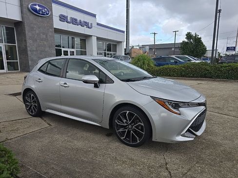 Used 2021 Toyota Corolla XSE FWD image 3
