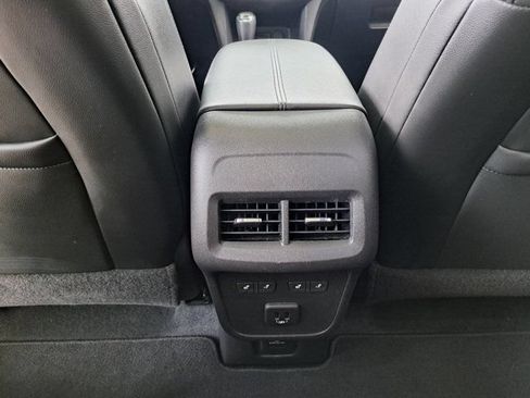 Used 2019 Chevrolet Equinox Premier FWD image 29