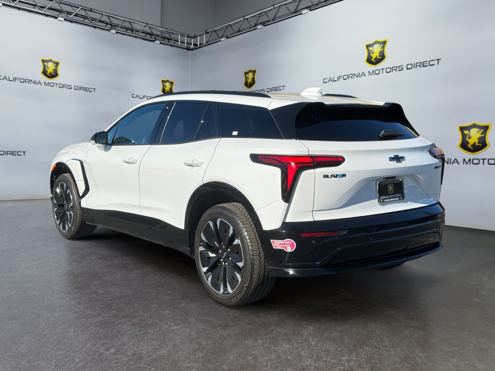 Used 2024 Chevrolet Blazer EV RS AWD/4WD image 3