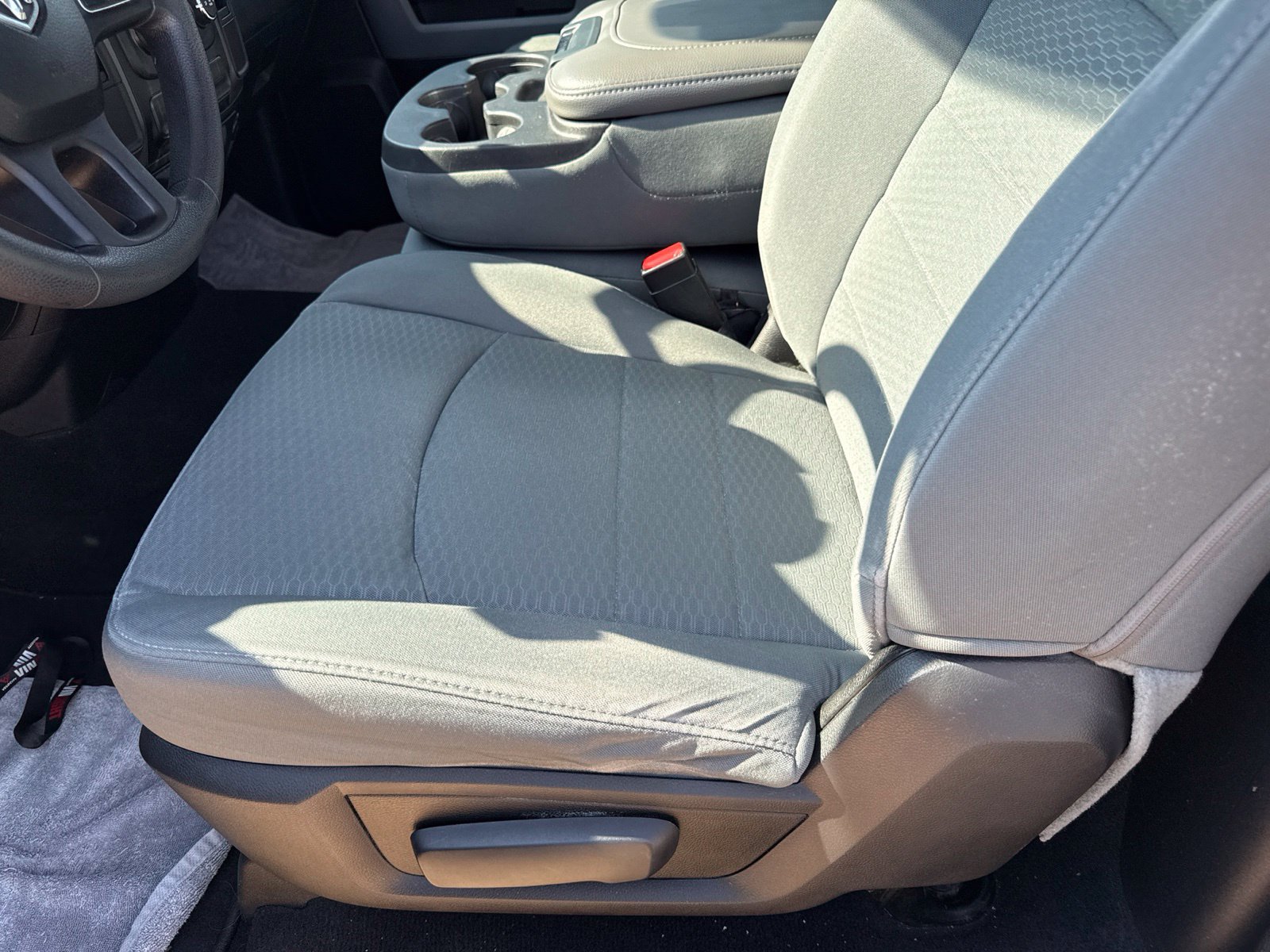 Used 2013 RAM 1500 Express RWD image 23
