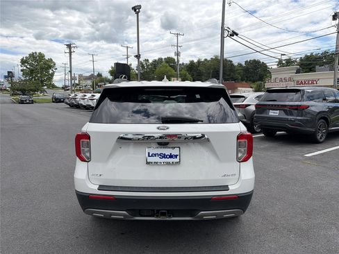 Used 2023 Ford Explorer XLT w/ Equipment Group 202A AWD/4WD image 4