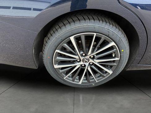 Used 2024 Lexus ES 350 w/ Premium Package FWD image 33