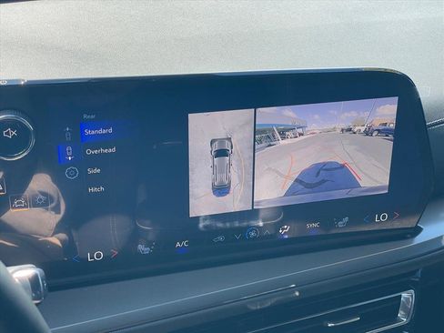 Used 2026 Chevrolet Traverse LT w/ Driver Confidence Package image 16