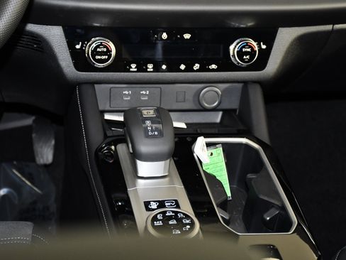 New 2026 Mitsubishi Outlander SE AWD/4WD image 13