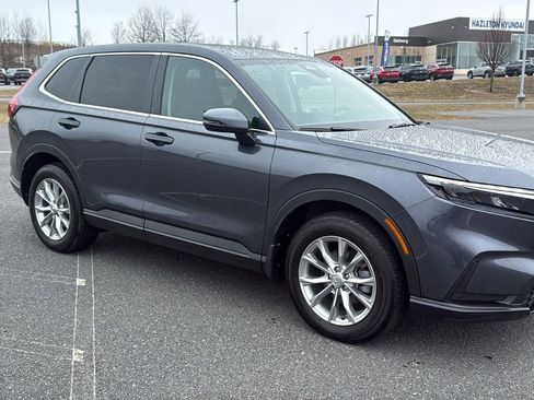 Used 2025 Honda CR-V EX image 2